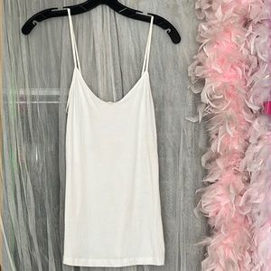 ⭐️ 5/25 Forever 21 white fitted neutral staple business or casual cami women M